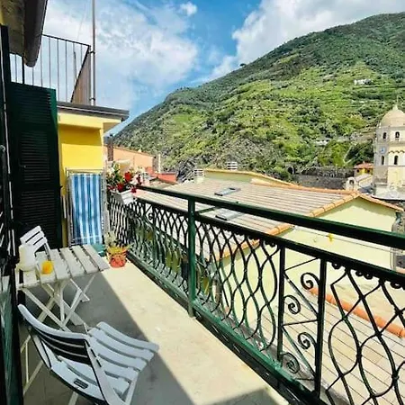 La Terrazza Di Διαμέρισμα *